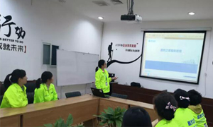 服务于心，治理于人&mdash;&mdash;安徽益阳店职场礼节与服务治理培训 